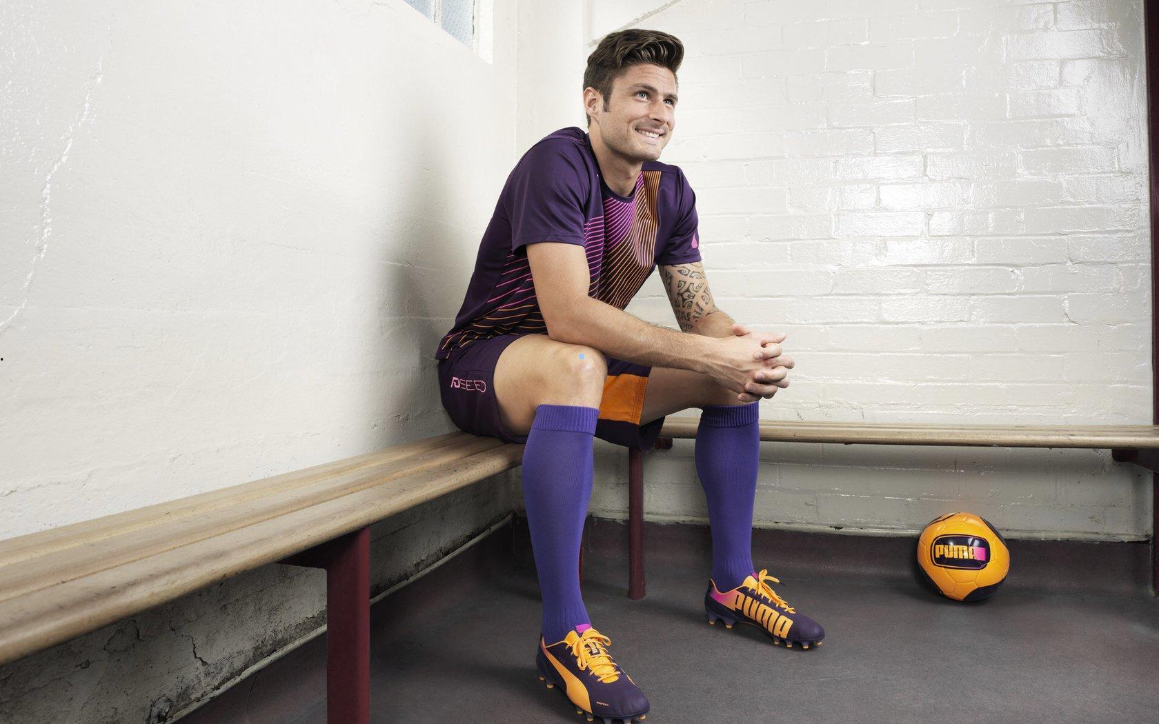  足彩网_欧足联2024-2025赛季最佳球员候选揭晓，梅西、哈兰德、德布劳内展开史诗级角逐